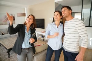 Couple learning about the Remodel To Sell system